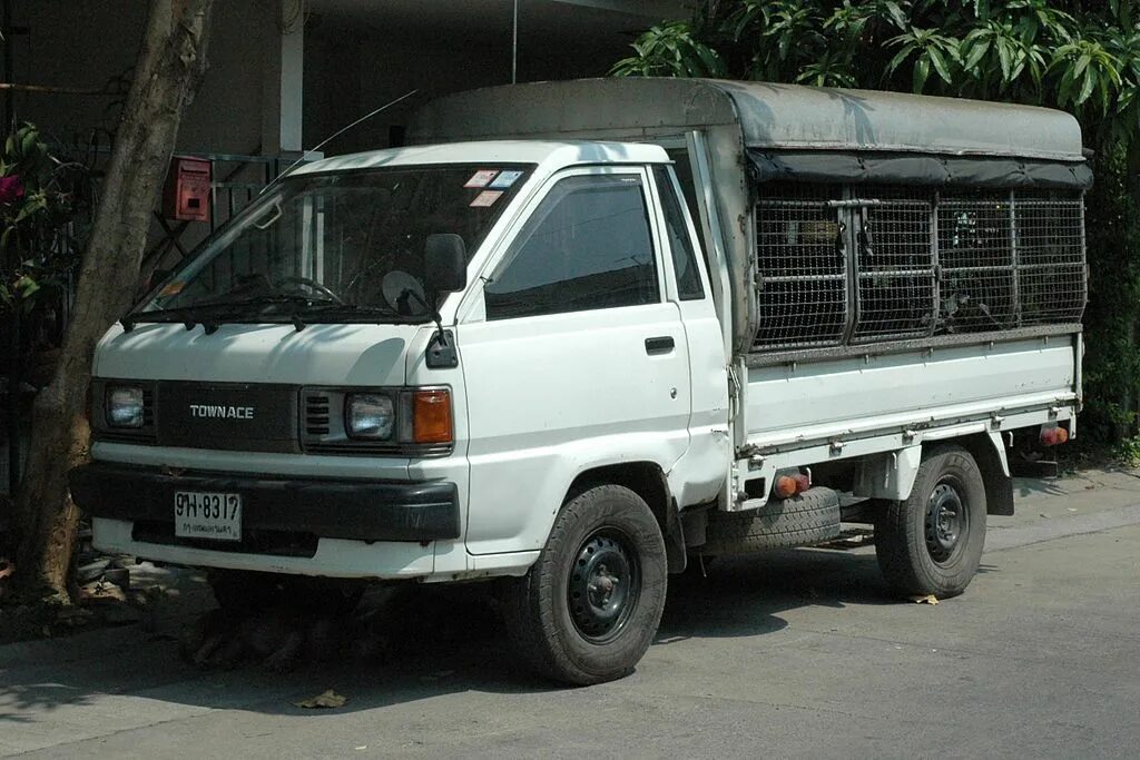 Toyota Town Ace Truck 1986. Toyota Lite Ace Truck. Toyota Lite Ace грузовик 4wd. Тойота Таун айс грузовик 4 ВД. Грузовик литайс купить