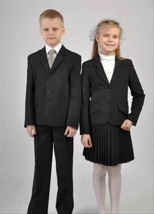 Школьная форма черного цвета. Стильная школьная форма для мальчиков. Пиджак choupette. Школьный костюм для мальчика. Папа в пиджаке.