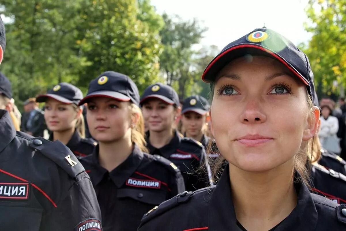 Девушки ппс. Девушка полицейский. Российские женщины полицейские. Девушки полицейские России. Красивые женщины полицейские.