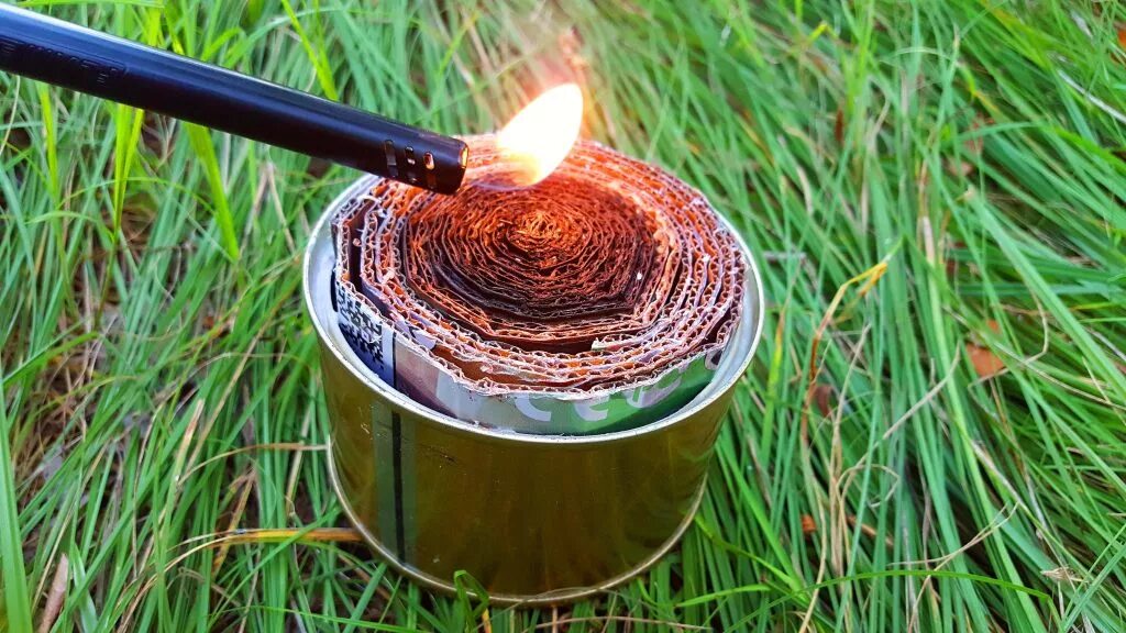 свеча из консервной банки. свечка из консервной банки. свечка из консервной банки. свеча из консервной банки. горелка из консервных банок.