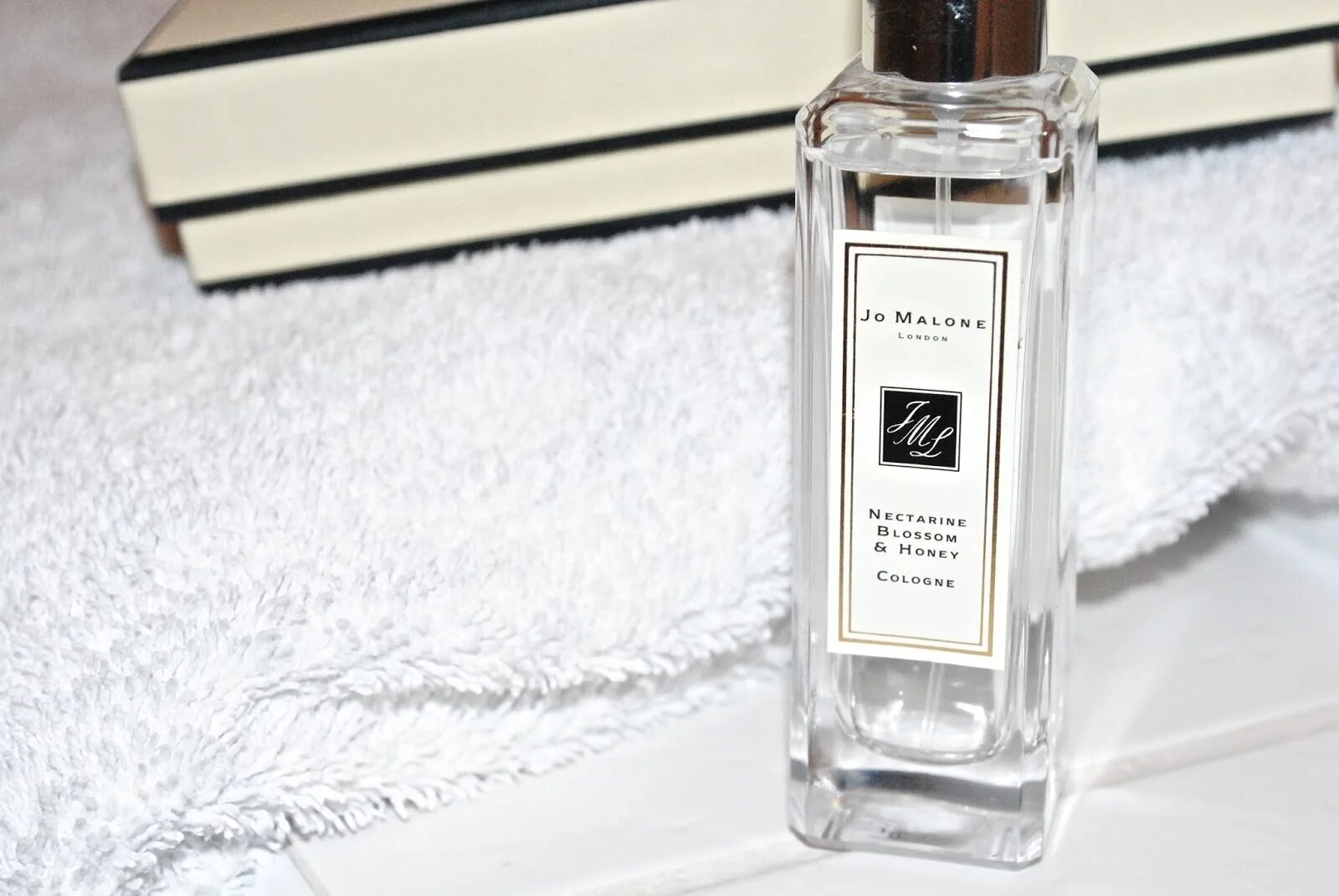 Jo malone blossom honey cologne. джо малон нектарин и мед. Perfume, jo "nectarine blossom & honey" 50ml-100ml, for women, lux. джо малонг хани блоссом. жо малон 30 мл нектарин блоссом.