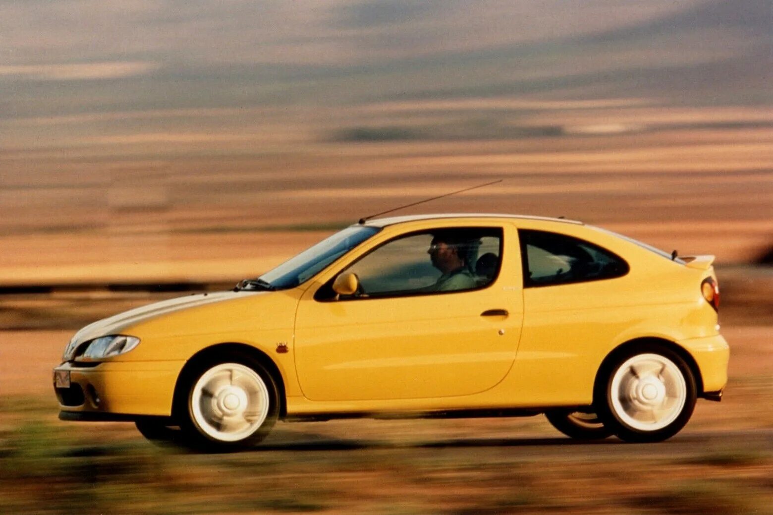 Меган 98 год. Renault Megane Coupe 1999. Рено Меган 1 купе 1996. Renault Megane Coupe 1995. Renault Megane 1 Coupe 2.0.