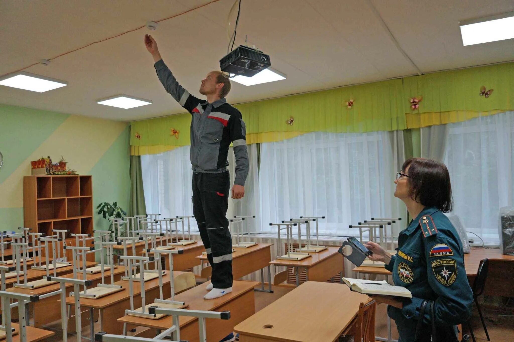 Приемка новых школ. Подготовка школ к учебному году. приемка школы к новому учебному. приемка школ к новому учебному году. школа ремонта.
