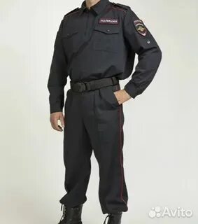 подиумдағы жалаңаш модельдер