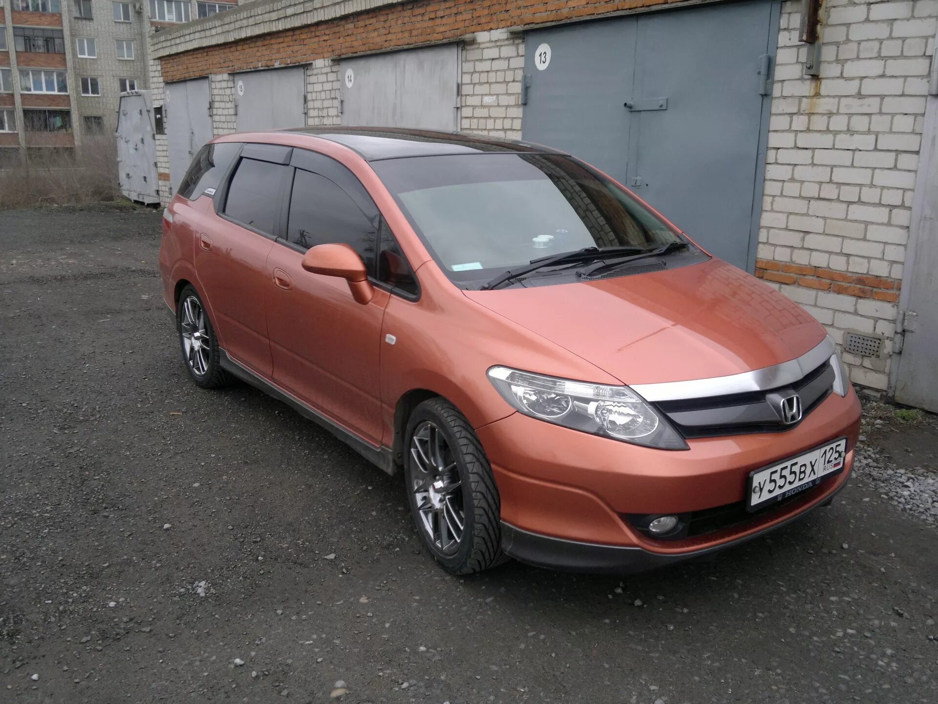 Купить honda airwave. Honda Airwave 2005. Honda Airwave 2008. Хонда аирвейв 2011. Хонда аирвейв 2005.