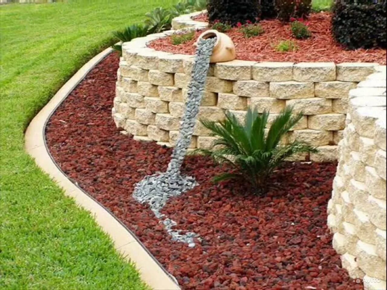 Цветочные клумбы из шин. Рисунки со смыслом. Ландшафт дорожки. Мульчирование мраморной крошкой. Изображения с глубоким смыслом.