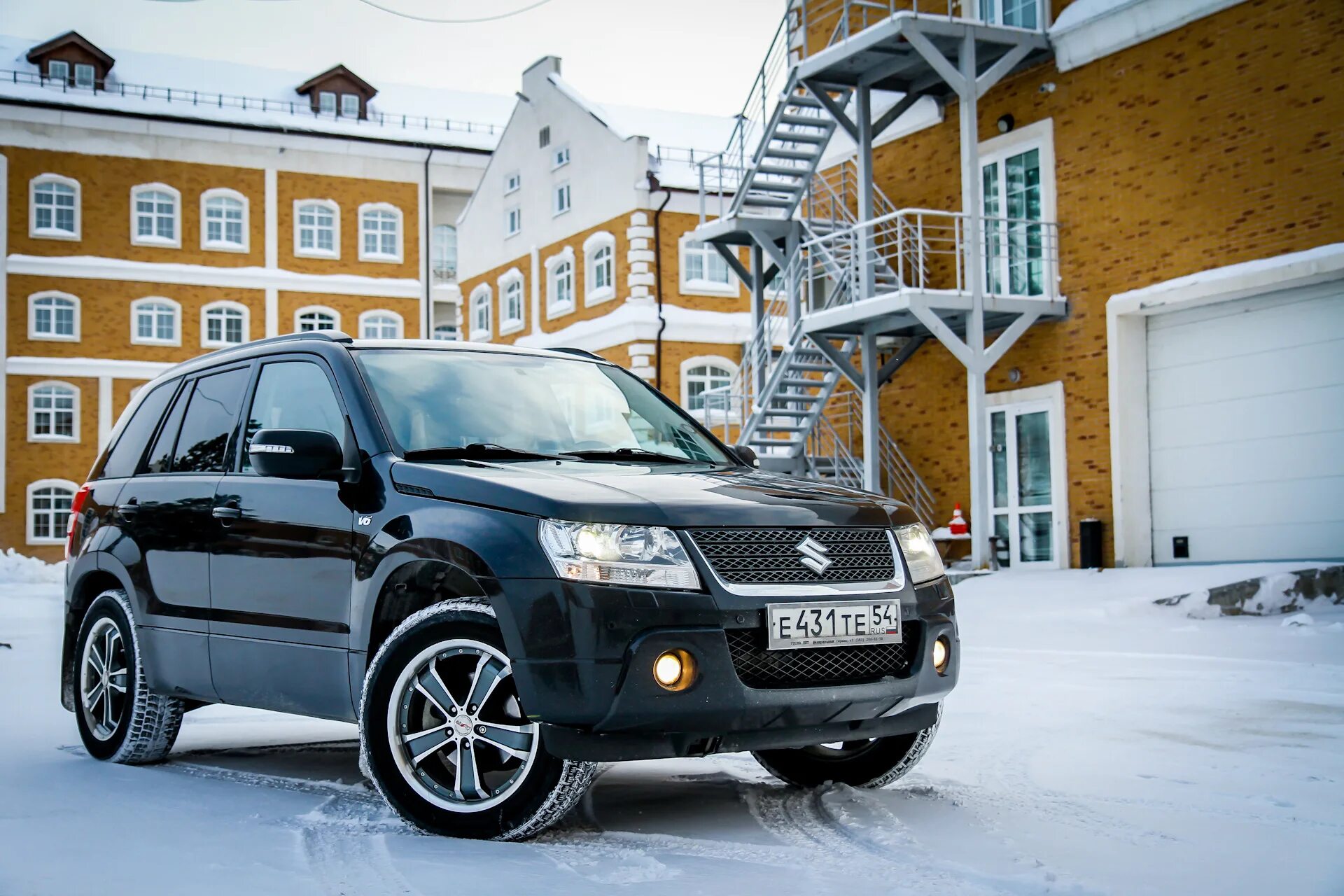 Омск купить гранд витару. Suzuki Grand Vitara. Suzuki Grand Vitara v6. Suzuki Grand Vitara 3.6. Grand Vitara 3.2.