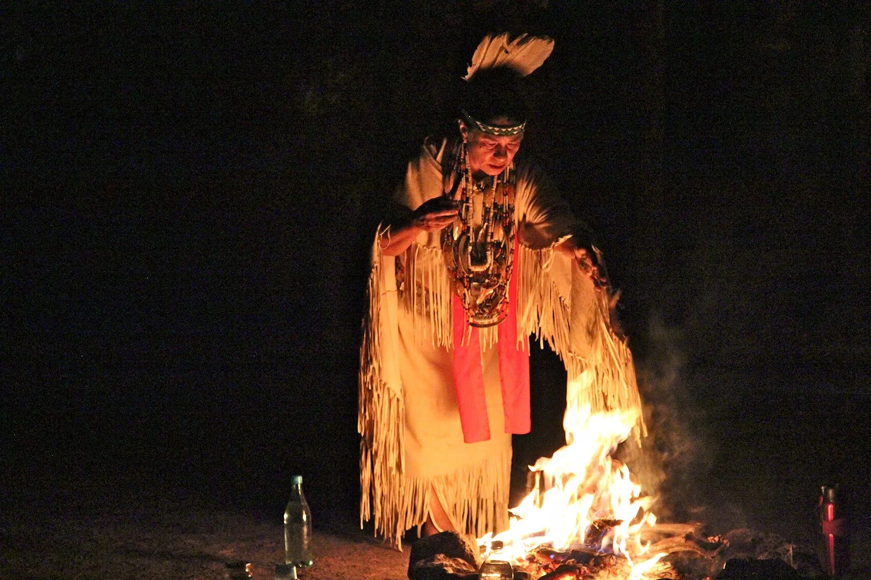 иностранцы о певце шамане. реакция на клип шамана вороны мои. шаман певец встанем. сибирский шаман евгений,. шаман песня.