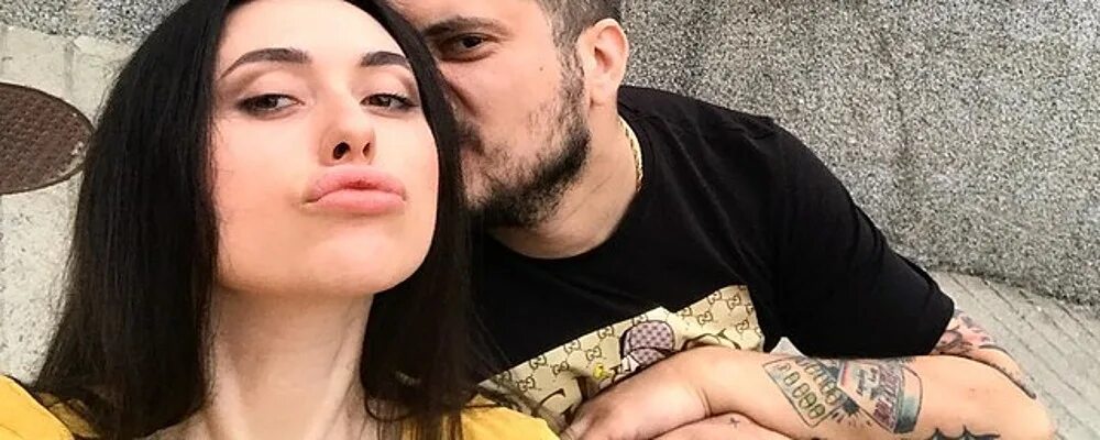 Первая жена техника. Жена Паши техника.