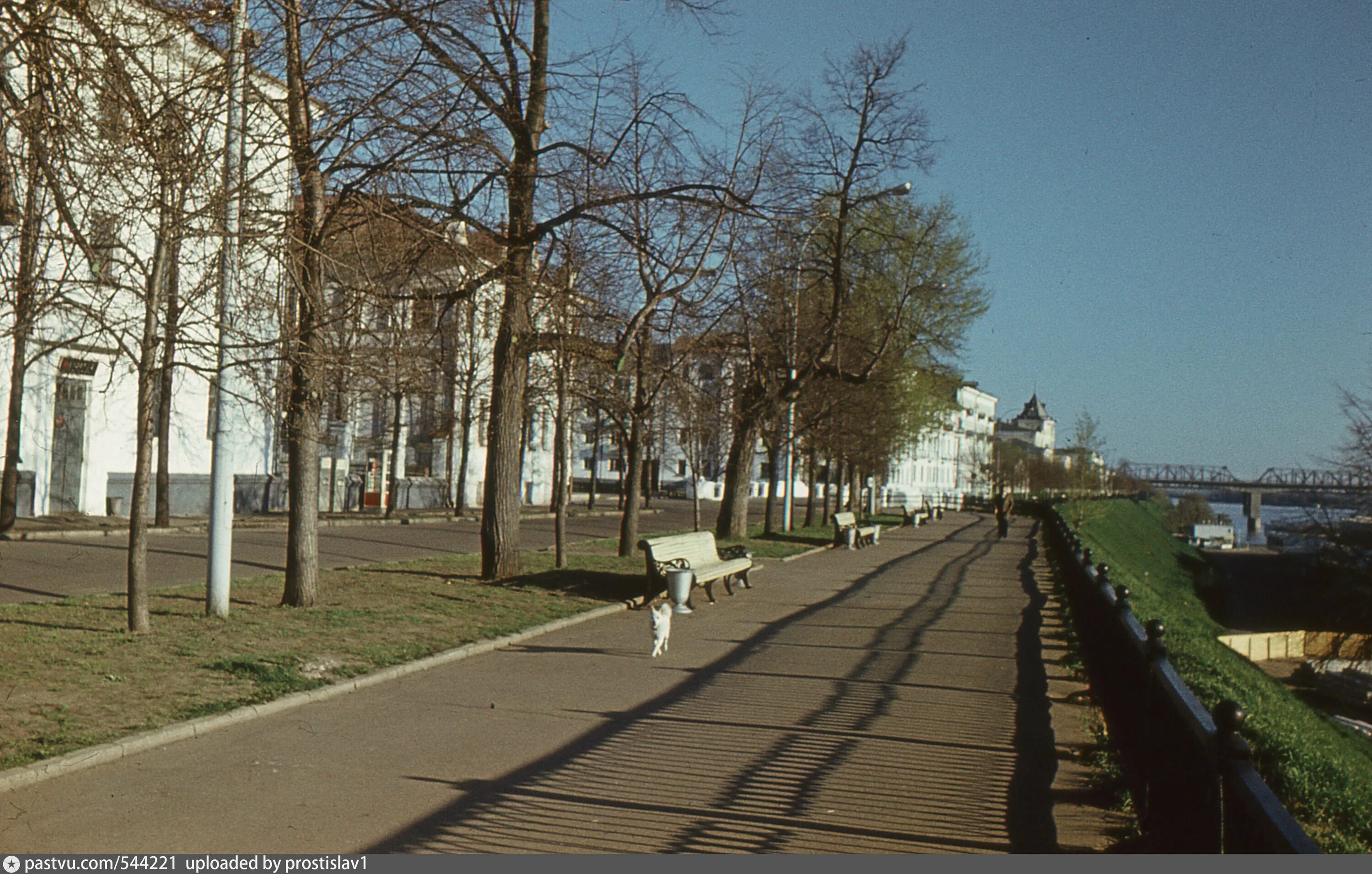 Волжская набережная ярославль. Кострома 2000. Ярославль 1990. Ярославль 70-е. Мукомольный переулок ярославль.