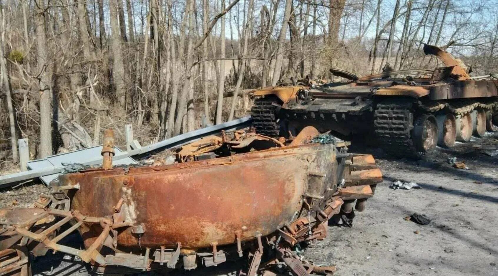 Уничтоженная военная техника. Военные в чернигове. Украинский красавец военный из чернигова. Боевая чернигов. Боевая чернигов.