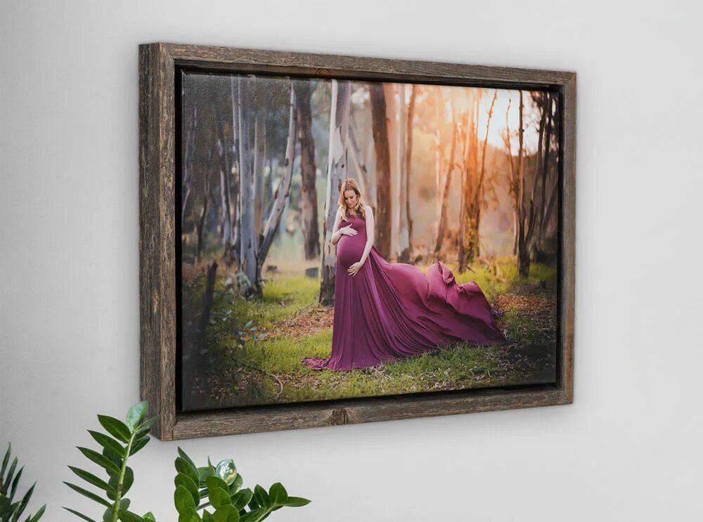 Canvas frame. Floater frame. metal canvas. painting frame.