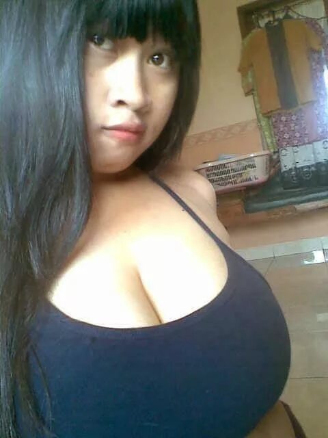 Rina mulyani bugil. Artis toge. Simontok indonesia. Toket abg. Abg montok 2020.
