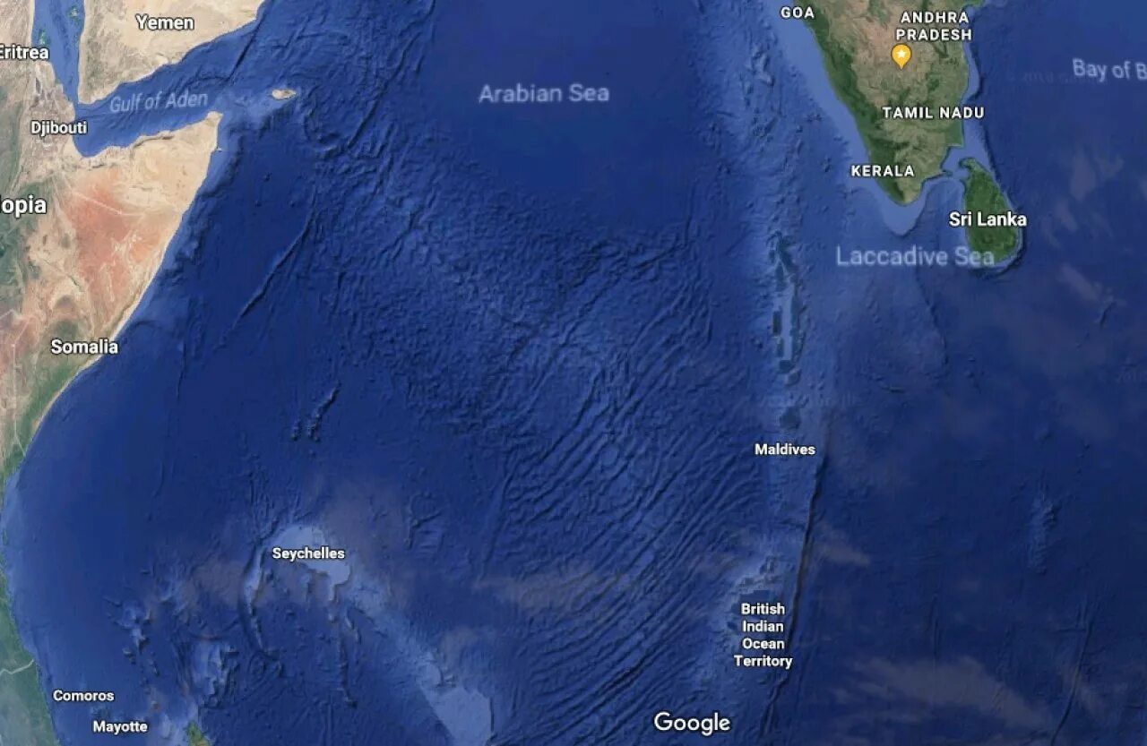 Какие острова расположены в индийском океане. Аравийское море индийский океан. Течения Аравийского моря. Заливы индийского океана. Аравийское море на карте.
