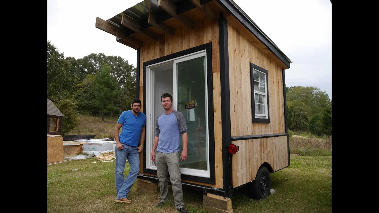 Build tiny house. Небольшой домик для мужика. diy tiny house. homeless shelter cabin on wheels. tiny cabin on the wheel.