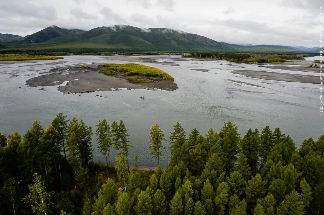 Синегорье колымская гэс. Рельеф реки колыма. Колыма (река). Колыма (река). Среднекан усть-среднеканскую гэс.