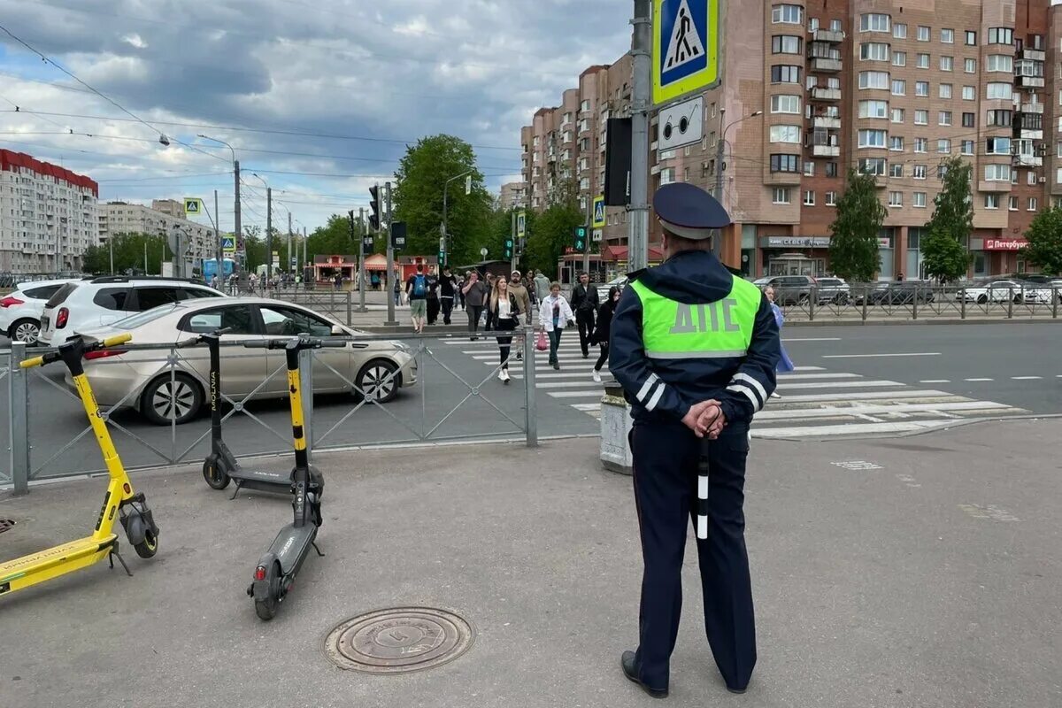 Изменения в пдд с 1 июня 2025. Дпс на самокате. дпс и электросамокат. электросамокаты пдд.