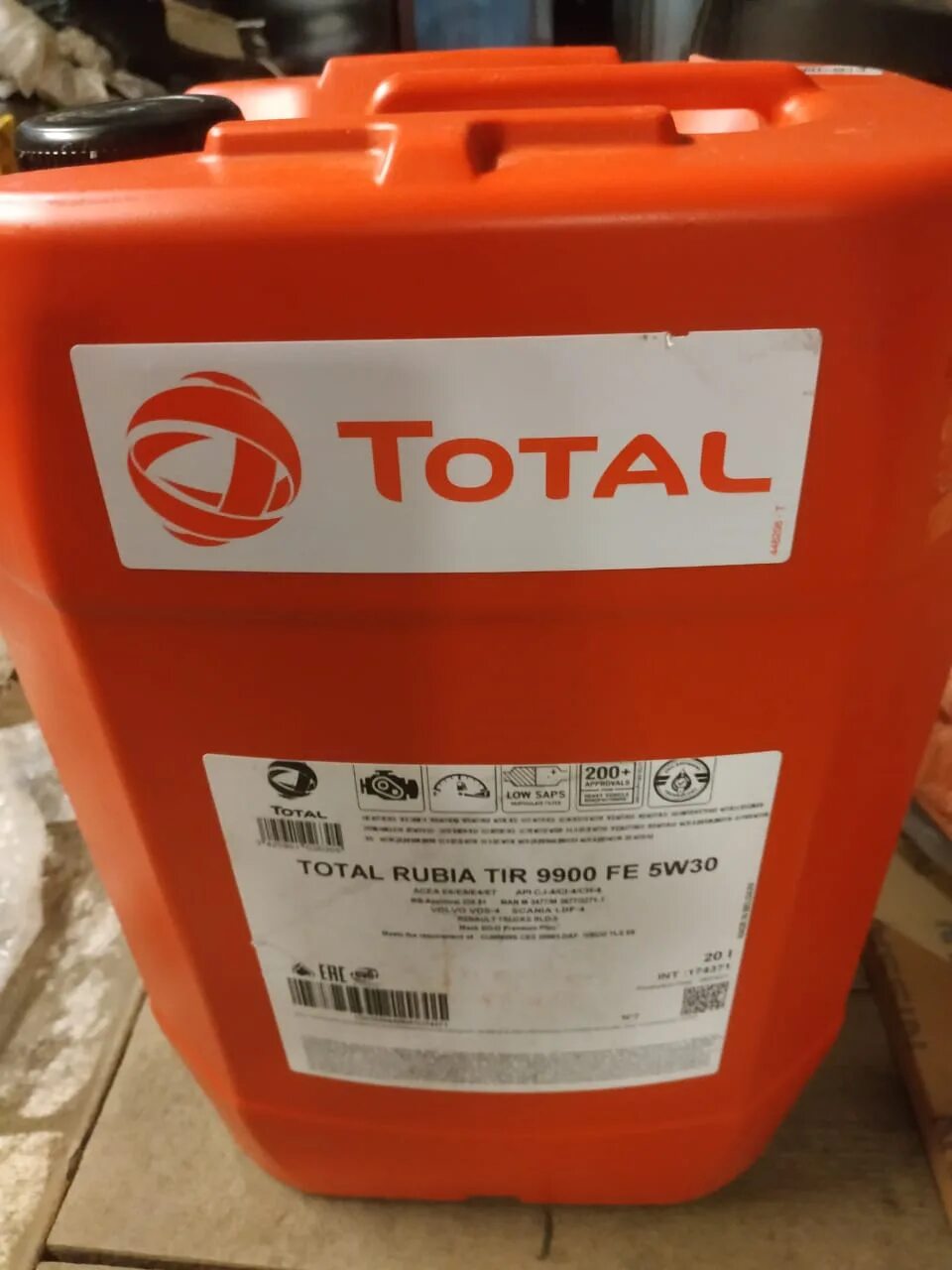 Масло total rubia. Total rubia 9900 Fe 5w30. Total rubia tir 9900 Fe 5w-30. Тотал Рубия тир 9900 5w-30. Total rubia tir 9900 Fe 5w30 CJ 4.