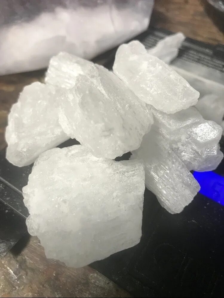 Peroxide crystals. Метамфетамин Кристаллы. Pure Crystal Meth. Метадон Кристаллы. Кристаллы метаамфетамина.