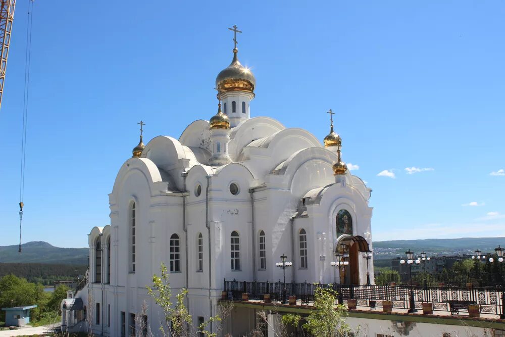 Файл:Храм Серафима Саровского Златоуст.jpg - Азбука паломника
