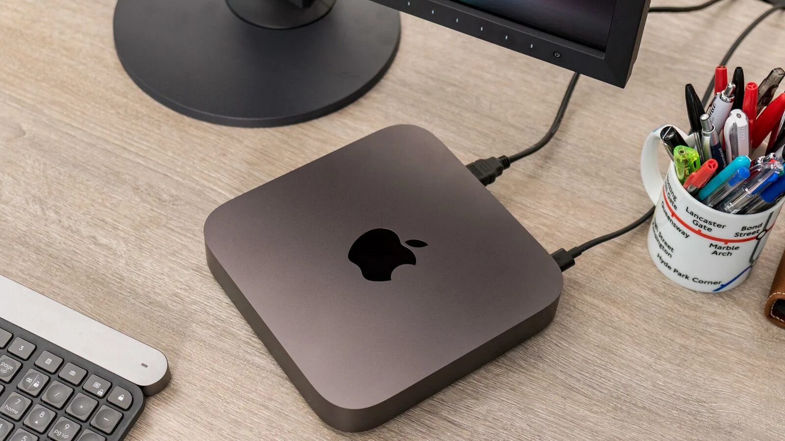 Апле мини. Apple Mac Mini 2018. Mac Mini 2020. Мини ПК Apple Mac Mini. Mac Mini 2020 m1.