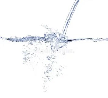 Вода льется из бутылки
