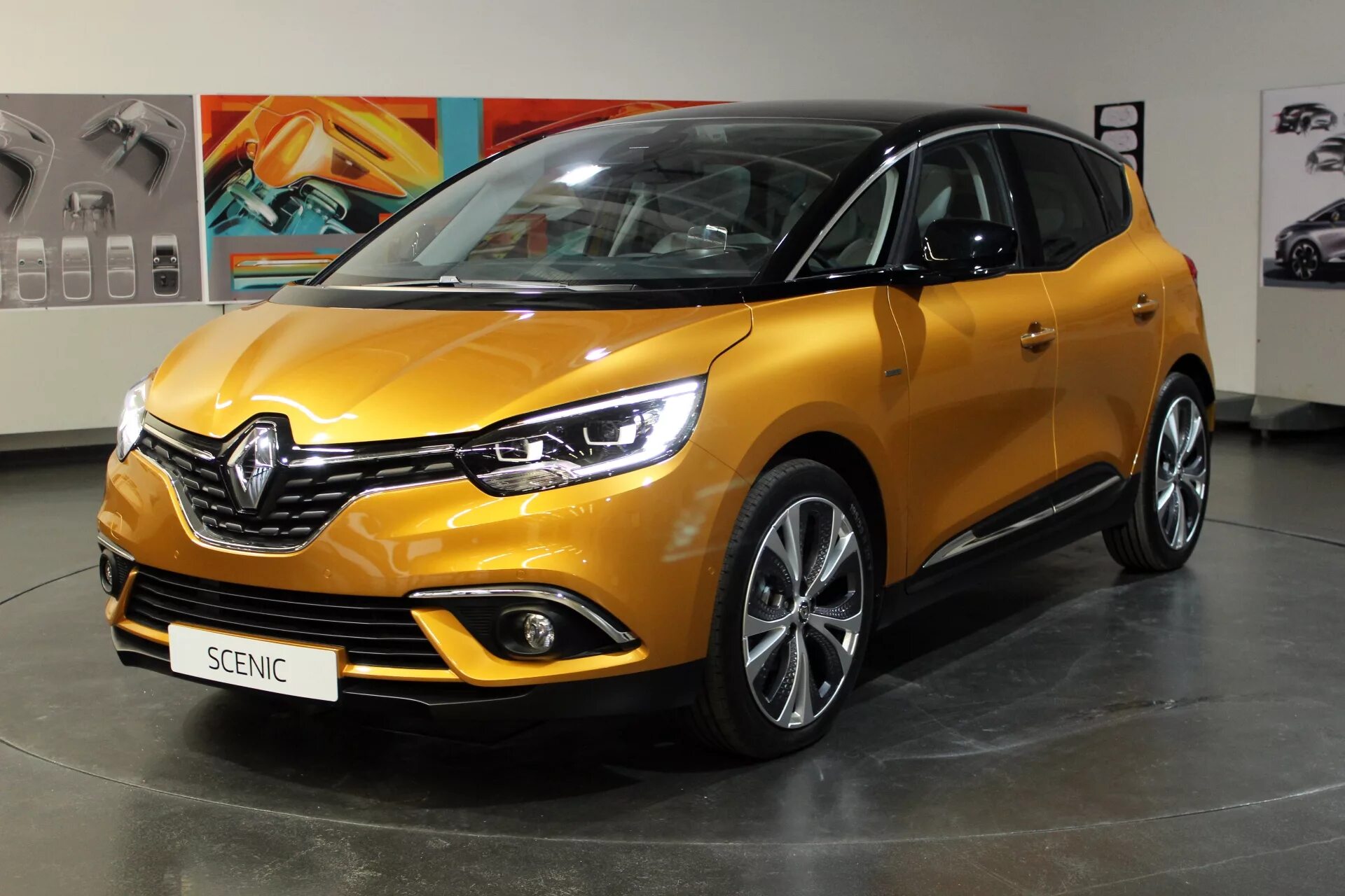 Купить рено сценик новую. Рено Сценик 4. Рено Сценик 4 2018. Renault Grand Scenic 4. Renault Grand Scenic 2021.