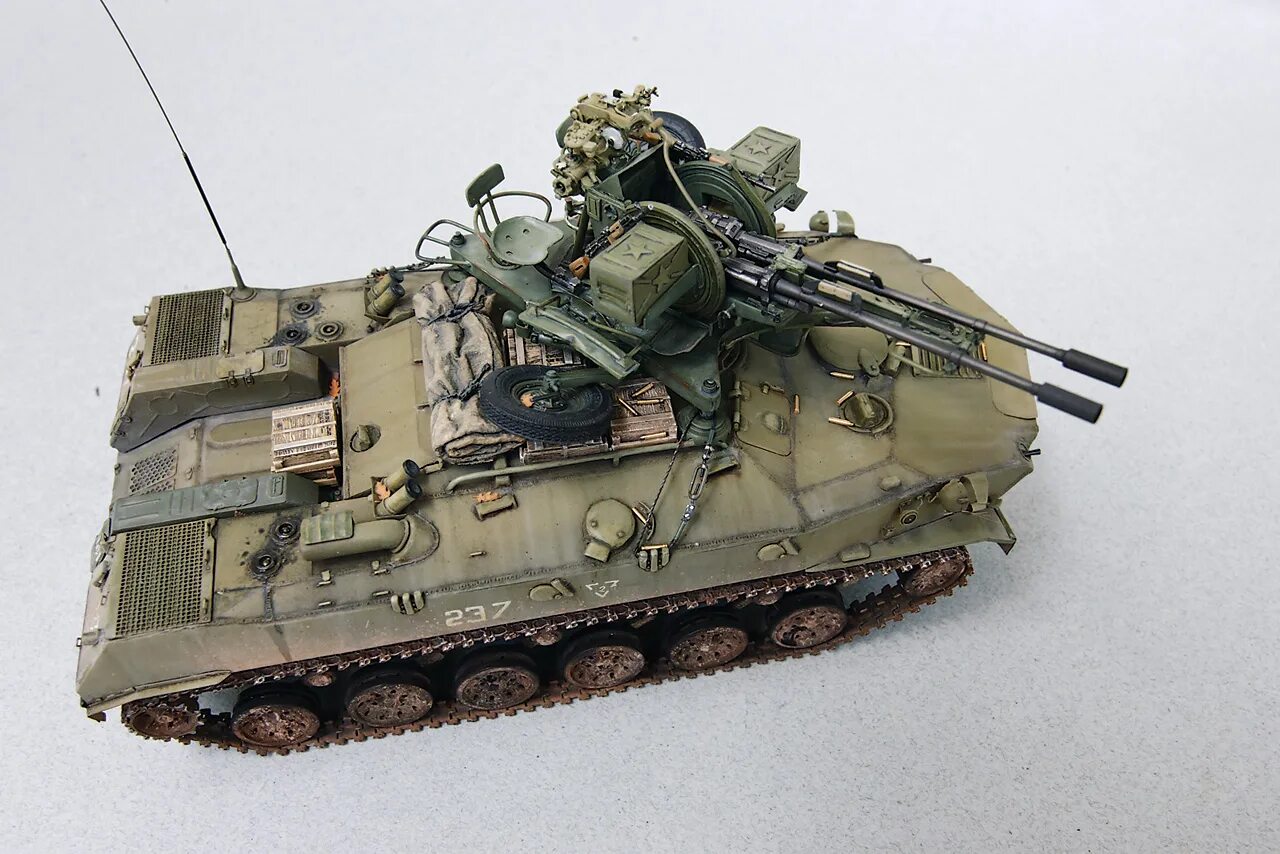 Т-62 era. Польская танкетка ткс 75мм. Rc бэдлоки под 17 хекс. М24 чаффи. Кв 2 арк моделс.