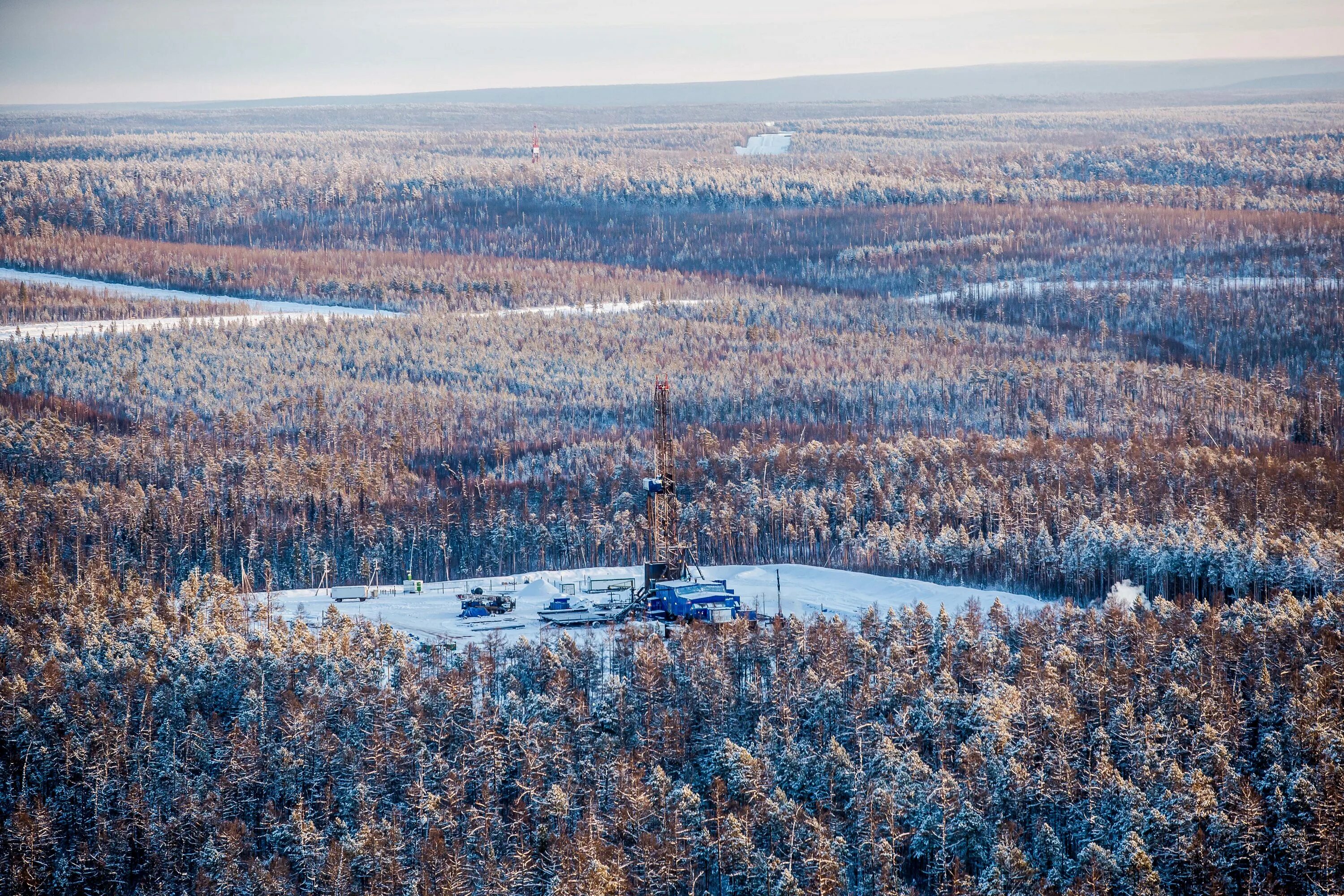 Буровые иркутск. Иркутская нефтяная компания Инк месторождение промысел завод вышка. Усть Кутский район Ярактинское месторождение. Инк Ярактинское месторождение. Ярактинское месторождение нефти.