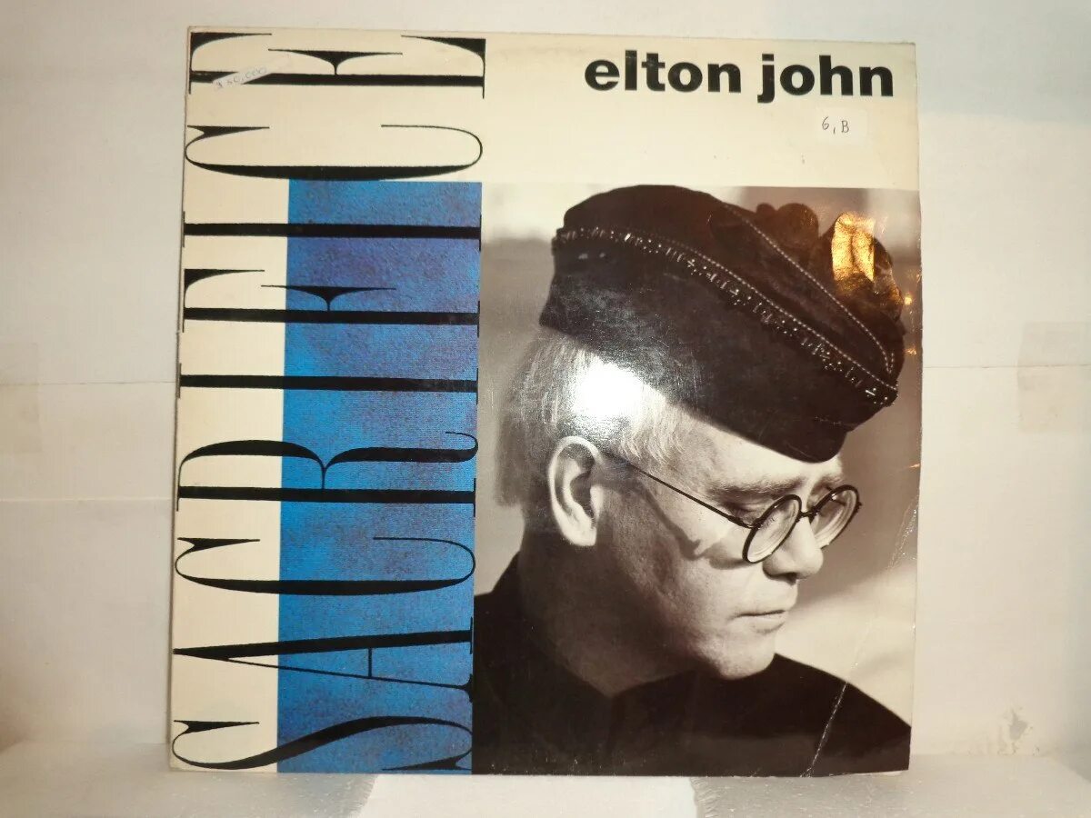 Элтон джон сакрифайс. Elton John Sacrifice 1984. Элтон Джон Sacrifice. Elton John Sacrifice 1989.