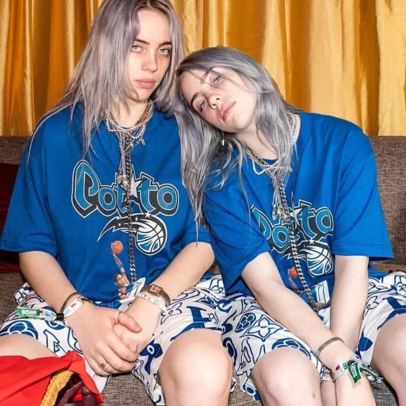 Billie eilish с сестрой. Сестра билли. Двойник билли айлиш. Девушка брата билли айлиш. Билли айлиш с братом.