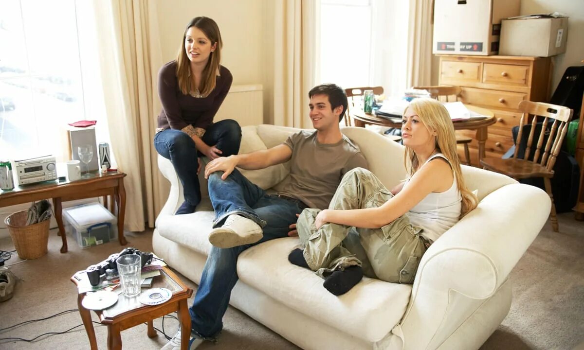 Rent a flat picture. Wife sharing home. Жена драги. Фотосессия hotwife. Wife sharing home.