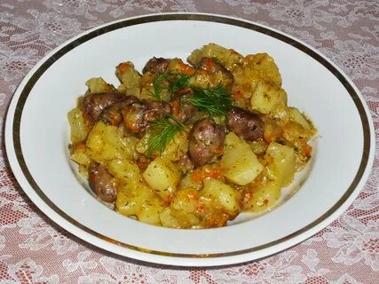 Куриная печень в сметане с картошкой