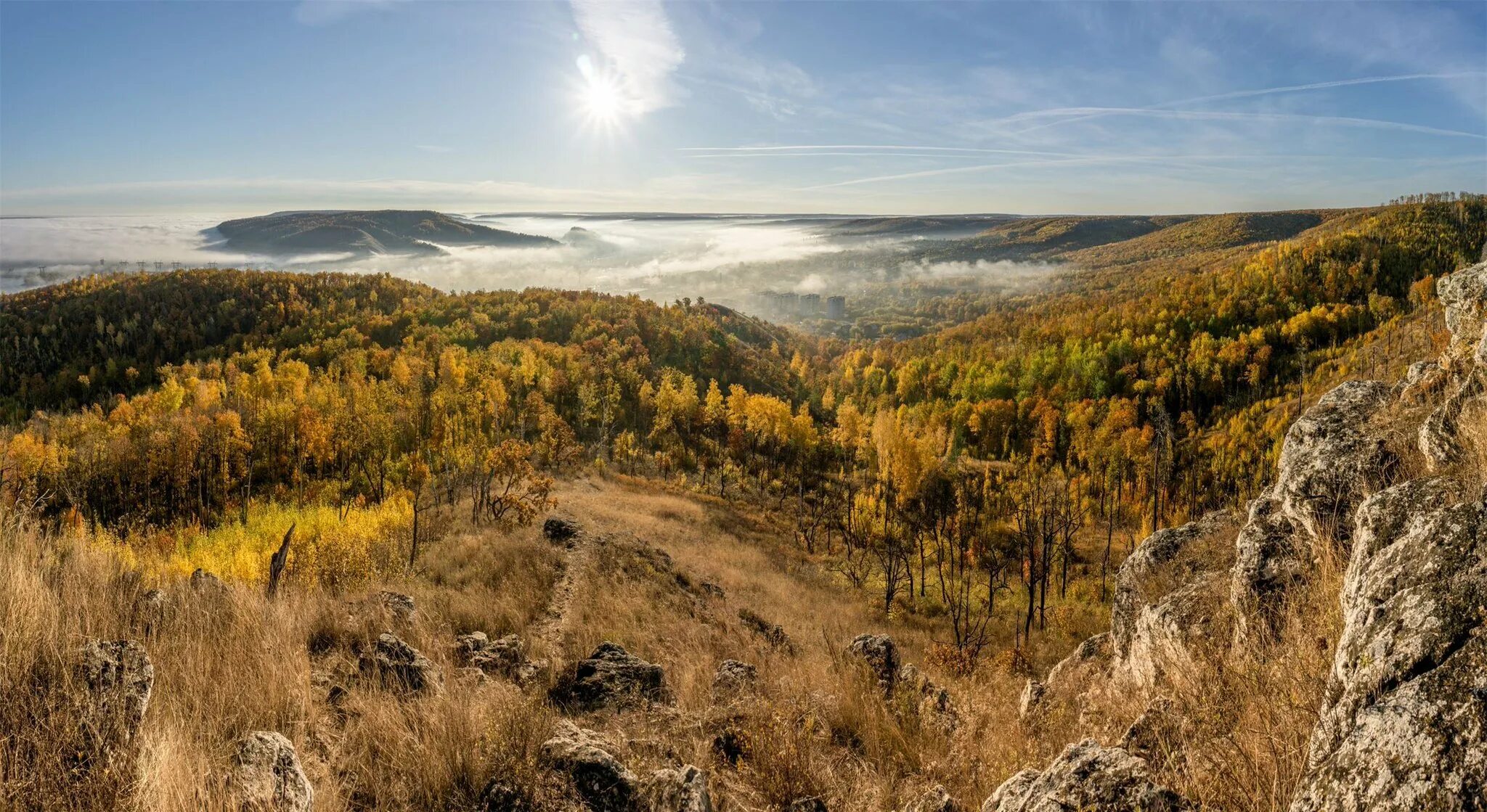 Светлое самарская область. Лысая гора Жигулевск. Сокольи горы Самарская область. Жигулевские горы Жигулевск осень.