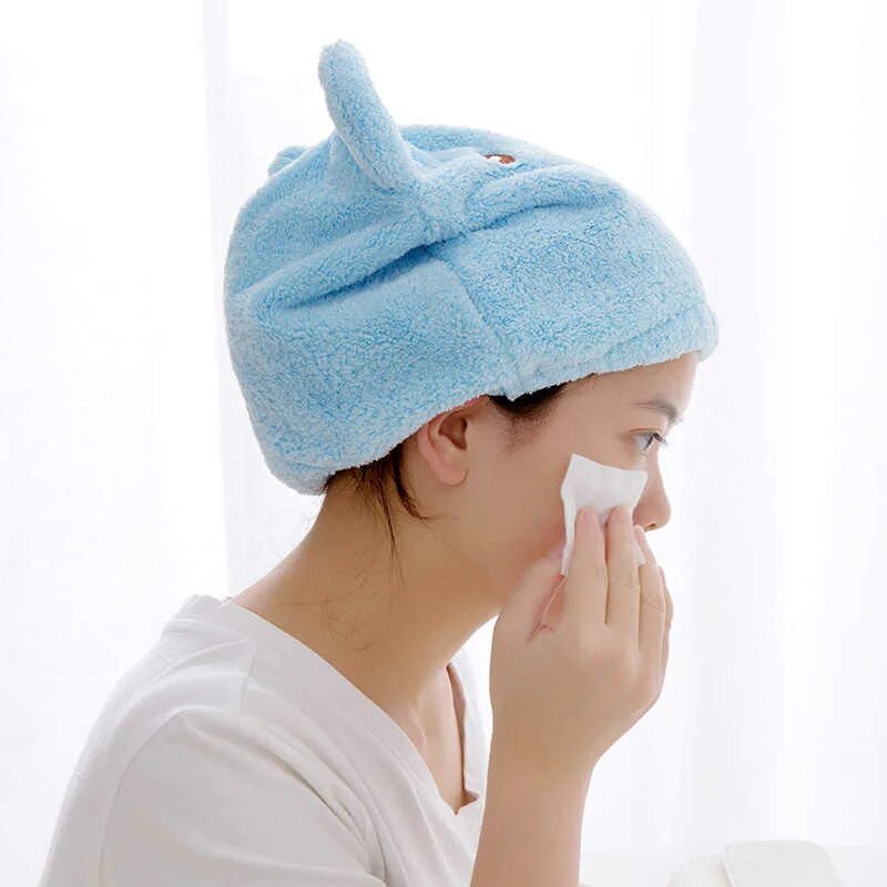 Полотенце тюрбан аква джой. Шапка после душа. Шапочка полотенце для волос. Тюрбан для сушки волос фаберлик. Шапочка для ванны.