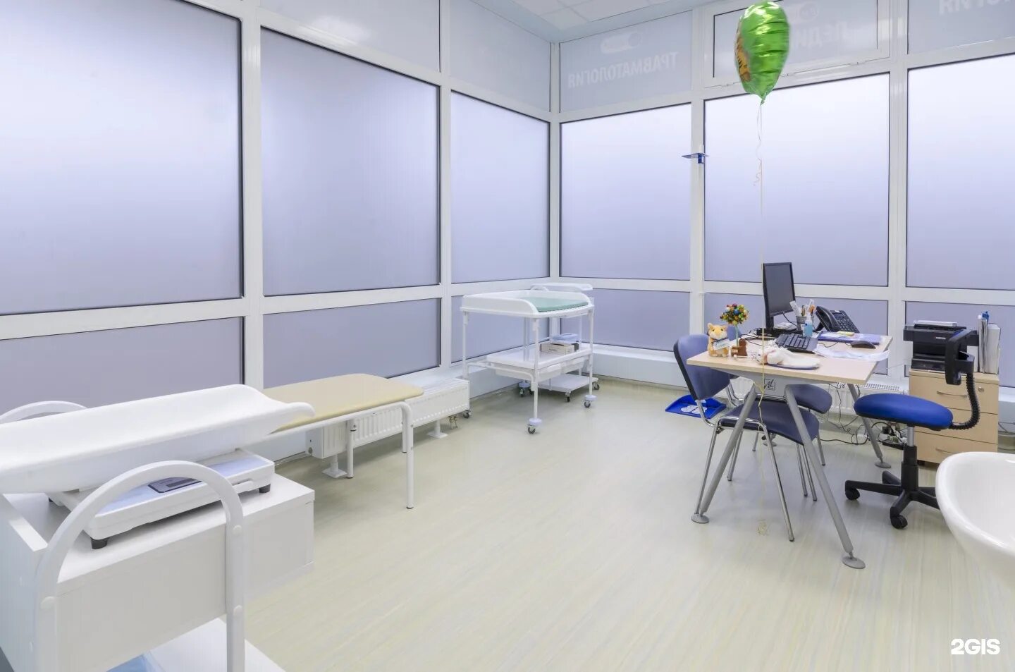 Медицинский центр п московский. Медицинский центр. Медицинский центр п московский. Офтальмологическая клиника спектр москва. Т-клиника.