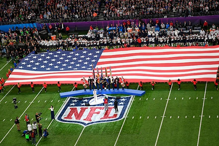 Гимн россии американский. Super Bowl США фото. Флаг Супербол. Супербоул xxxii. Супербол 2023 фото.