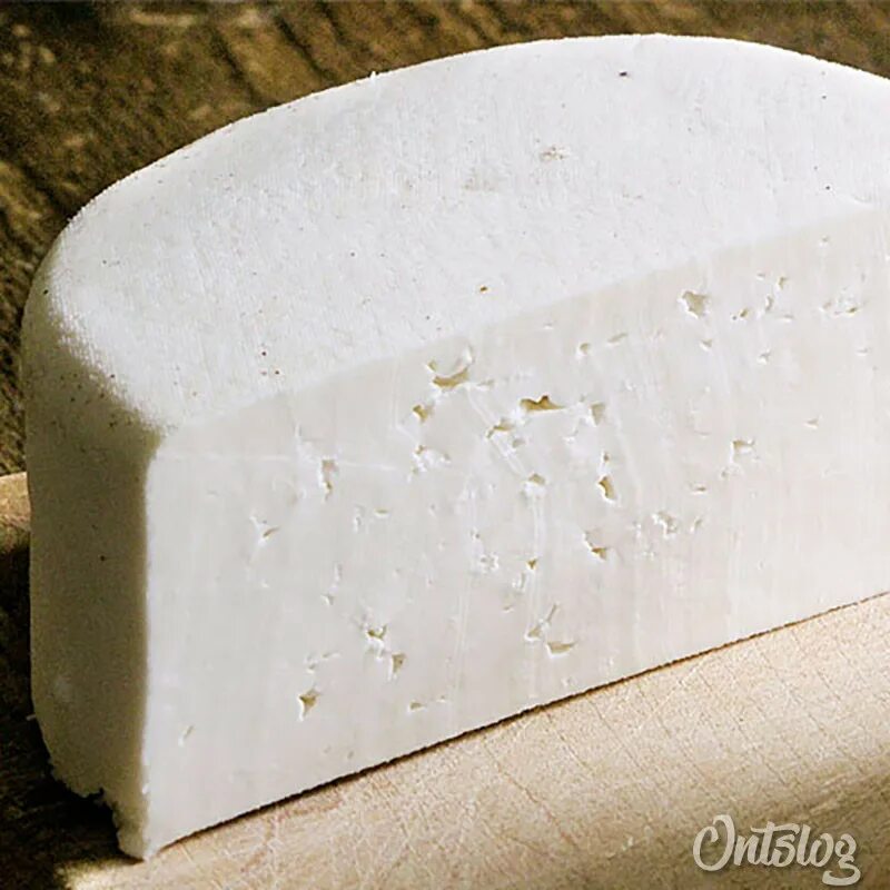 Домашний твердый сыр. Чеддер домашний сыр. Сыр из обезжиренного молока. Домашний сыр из молока.