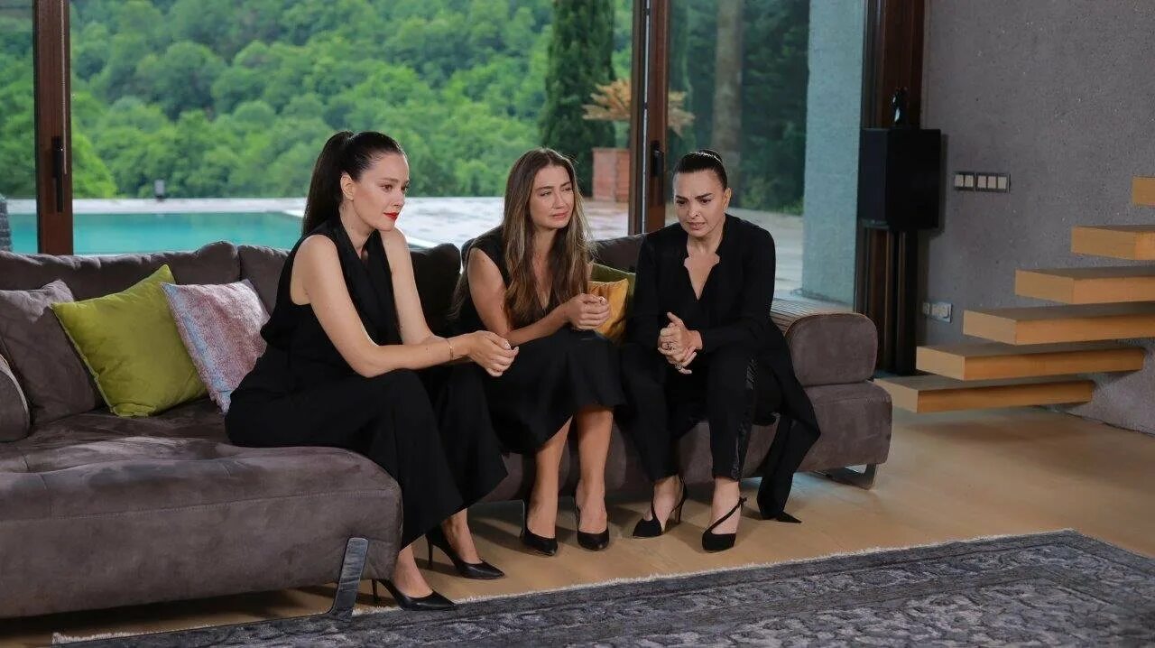 Мафия не может править миром мерьем. Мафия не может править миром ильхан шен. Мафия не может править миром мерьем. Мафия не может править миром сериал. Турецкий сериал мафия не.