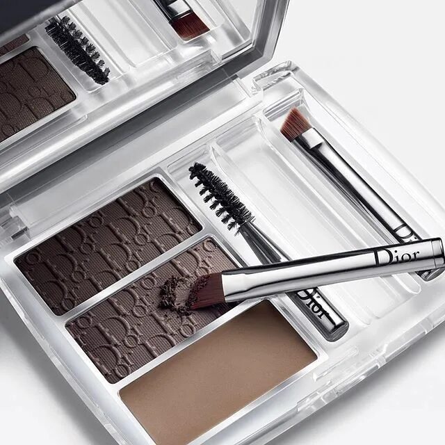 Купить косметику для бровей. Dior Backstage Brow Palette. Dior Backstage палетка для бровей. Dior Backstage тени для бровей. Dior all-in-Brow 3d # 002.