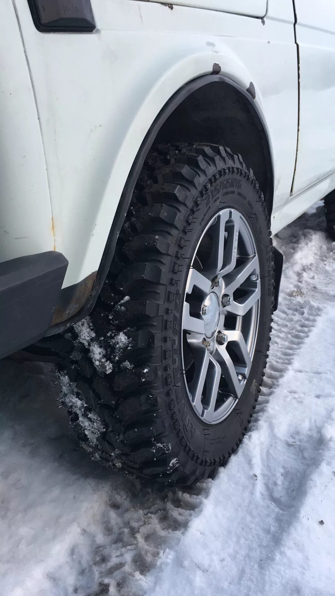 Нортек 560 на ниву. Нортек ат-560 215/75r15. Нива на резине нортек. Нива на резине нортек. Nortec 560 215.