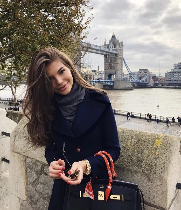 Значок карусели в инстаграм. Значок инстаграмма. Instagram late. Векторный логотип инстаграмма. Instagram late.