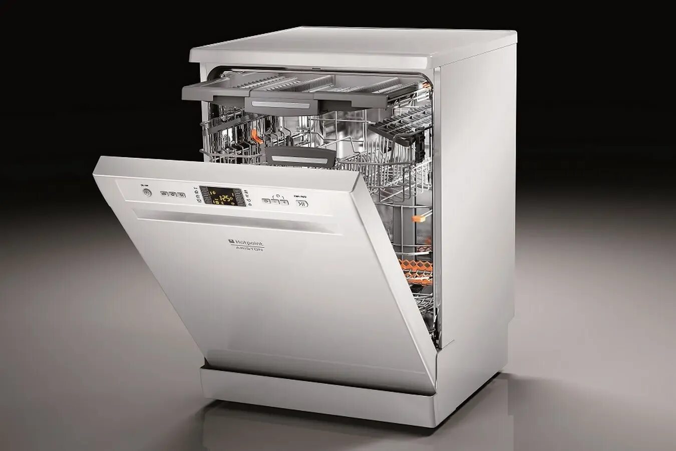 Какие посудомоечные машины хорошие по качеству. Посудомойка Хотпоинт. LFF 8s112 eu. Встраиваемая посудомоечная машина Bosch smi6705/03. Посудомоечная машина отдельностоящая.