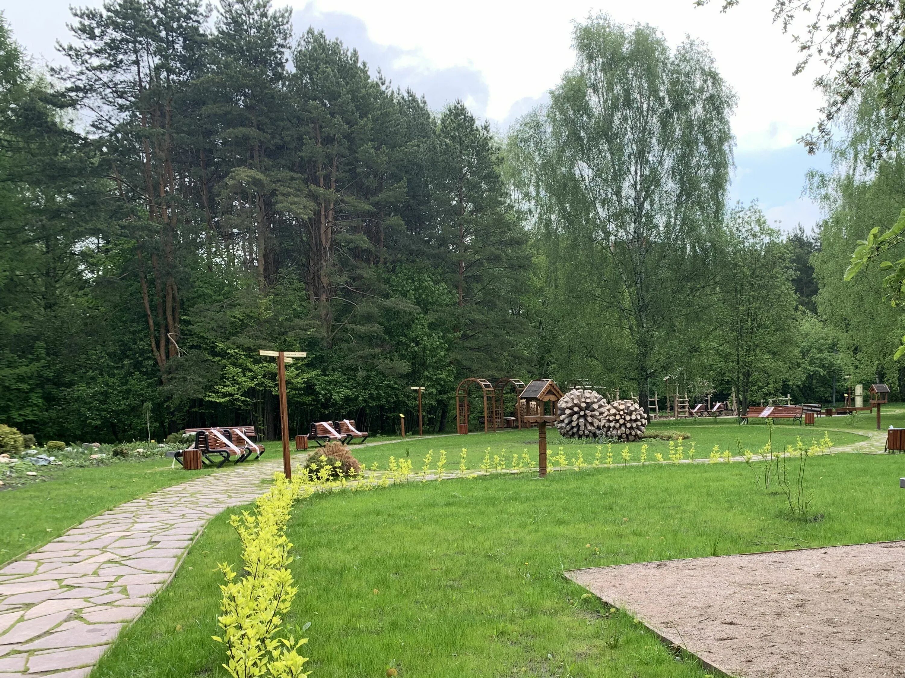 Сад здоровье сайт. Сад здоровья. Сад здоровья в дендропарке. Сад здоровья Тропарево. Мосприрода Строгино.