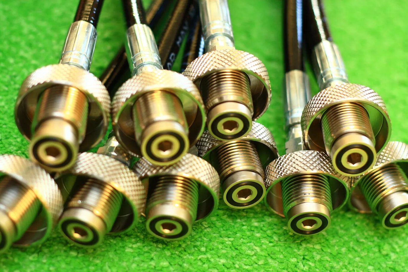 кислородные азот аргон баллоны. рампа разрядная кислородная на 4 баллона ррк-1х4-200-50. воздушная рампа. воздушная рампа. коллектор рамповый кр-1-10.