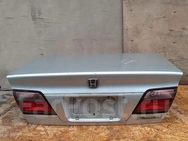 Крышка багажника honda civic 2002. Крышка багажника аккорд. Хонда аккорд 6 крышка багажника. Хонда аккорд 2008 крышка багажника. Крышка багажника на хонда аккорд 9 coupe.