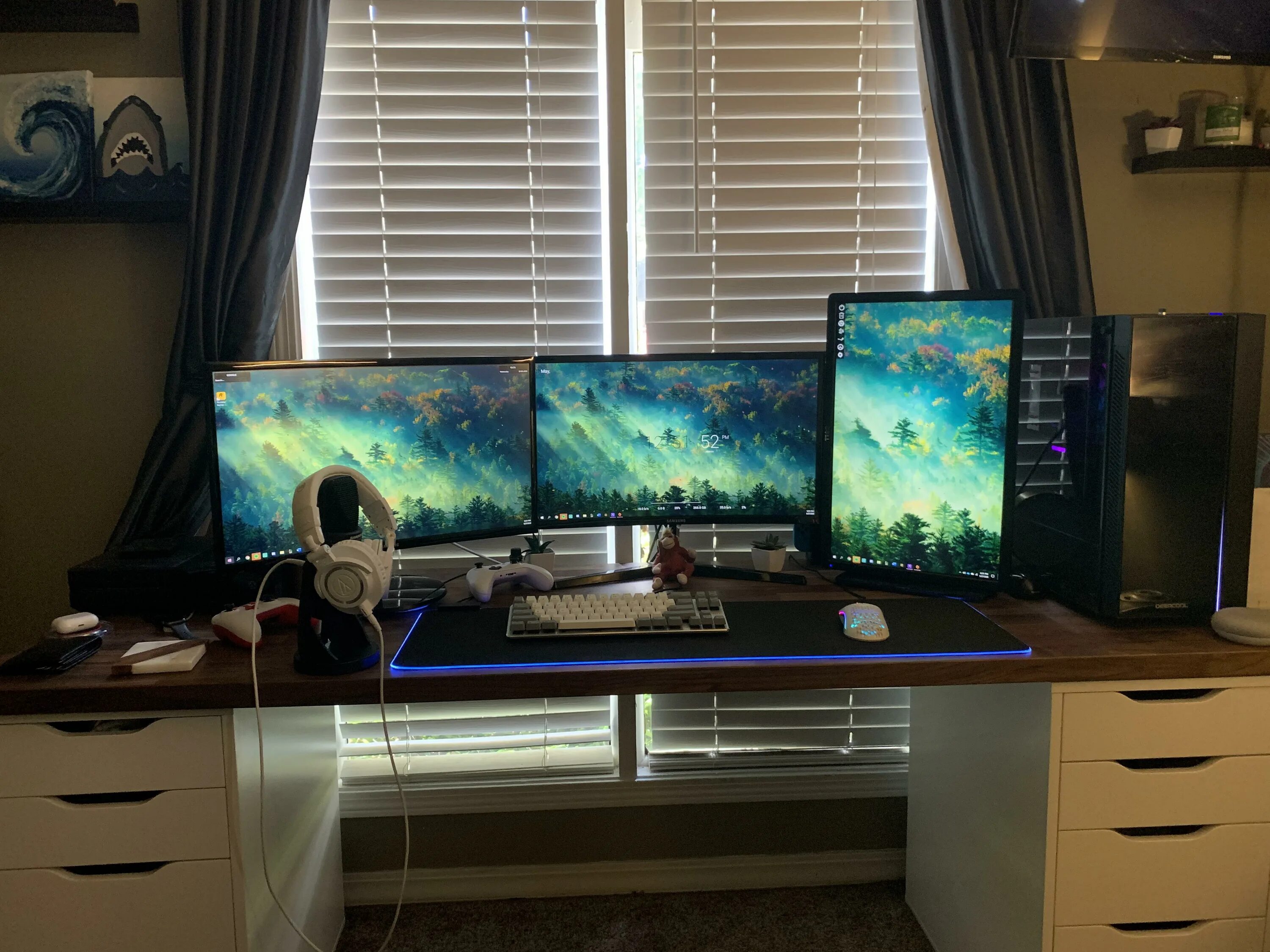 Best monitor. Vertical monitor setup. coding monitor. vertical monitor 4k for coding. code two monitors.