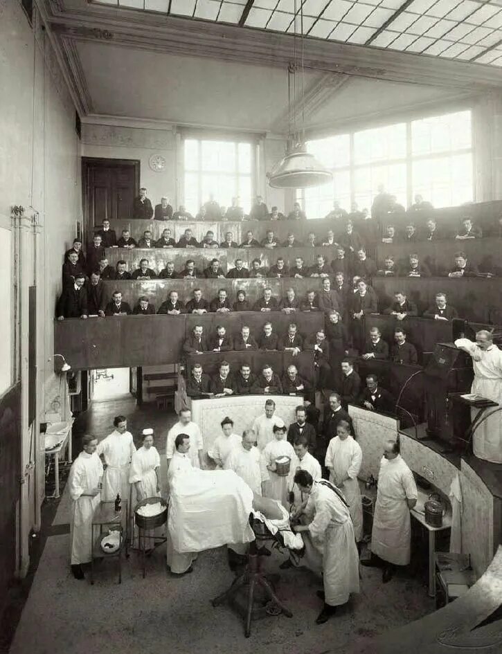 История врачебных школ. Больница 1910 год Германия. Госпиталь с больными старое фото.