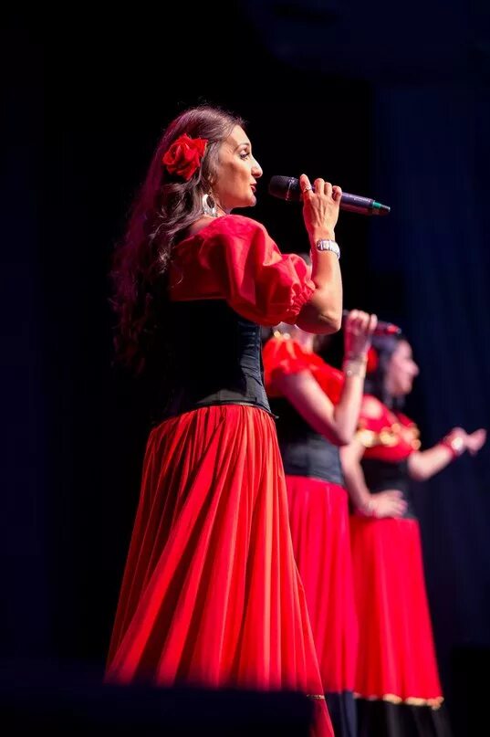 Цыганская песня хоп хоп хоп цыганский. Цыганская песня хоп хоп хоп. Цыганская песня хоп хоп. Цыганская песня хоп хоп хоп цыганский. Цыганская песня хоп хоп хоп цыганский.