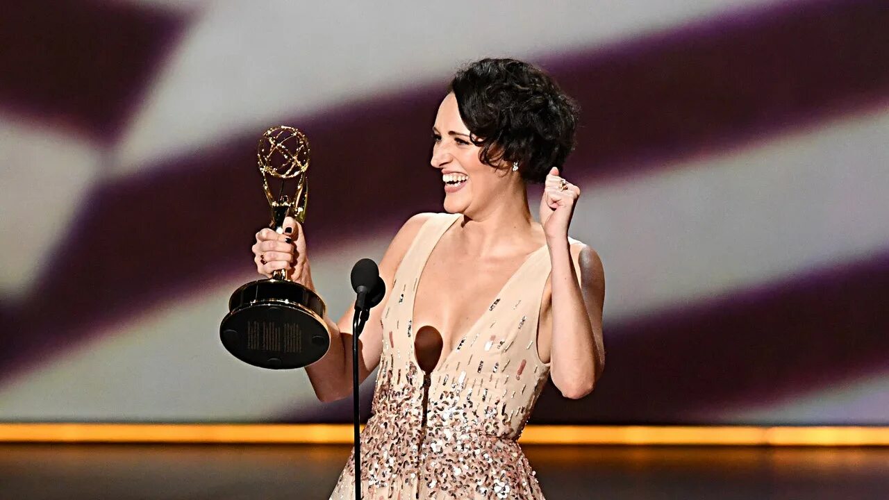 Emmy rates. @emmy17 emmy. Эмми америка фотограф. Emmy rates. Премия эмми 2022.